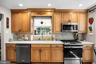 9 Greensward Ln, Cherry Hill, NJ 08002 - Photo 7