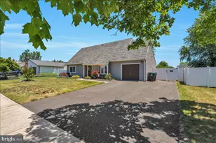 4 Peoria Ln, Sicklerville, NJ 08081 - Photo 3