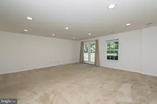 144 Village Green Ln, Sicklerville, NJ 08081 - Photo 11
