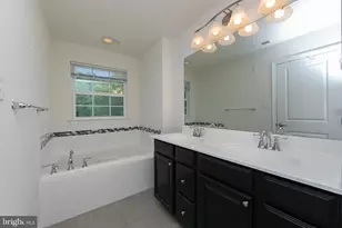 144 Village Green Ln, Sicklerville, NJ 08081 - Photo 29