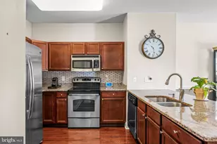 25 Glacier Dr, Berlin, NJ 08009 - Photo 11