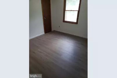 107 W Branch Avenue, Pine Hill, NJ 08021 - Photo 7