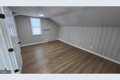 13 W Lake Avenue, Gloucester Township, NJ 08012 - Photo 9