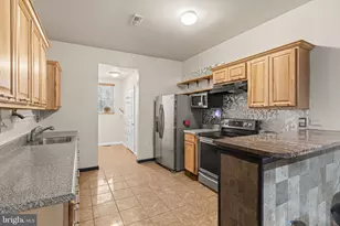 614 Benson St, Camden, NJ 08103 - Photo 9