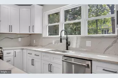 10 Burnham Lane, Voorhees, NJ 08043 - Photo 9