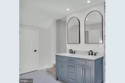 10 Burnham Lane, Voorhees, NJ 08043 - Photo 17