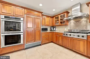 401 Country Club Dr, Cherry Hill, NJ 08003 - Photo 15