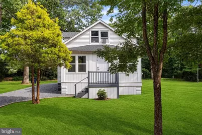 218 Garfield Avenue, Chesilhurst, NJ 08089 - Photo 1