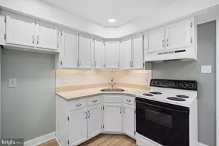 223-225 Kings Hwy E, Haddonfield, NJ 08033 - Photo 3