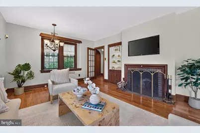 319 N Newton Lake Drive, Collingswood, NJ 08108 - Photo 9