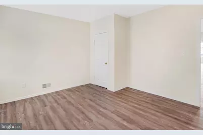 804 N Front Street, Camden, NJ 08102 - Photo 5