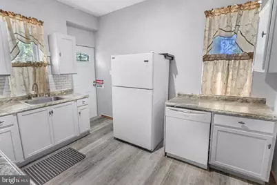 804 N Front Street, Camden, NJ 08102 - Photo 11