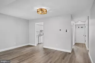 23 Blue Jay Dr, Clementon, NJ 08021 - Photo 9
