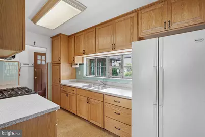 112 Erie Avenue, Barrington, NJ 08007 - Photo 7