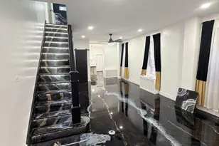 323 Chestnut St, Camden, NJ 08103 - Photo 1