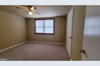 1055 Kenwood Avenue, Camden, NJ 08103 - Photo 19