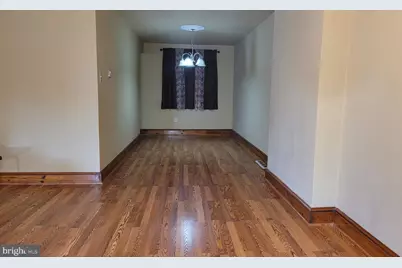 1055 Kenwood Avenue, Camden, NJ 08103 - Photo 3