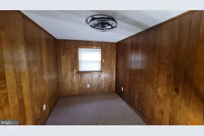 1055 Kenwood Avenue, Camden, NJ 08103 - Photo 17