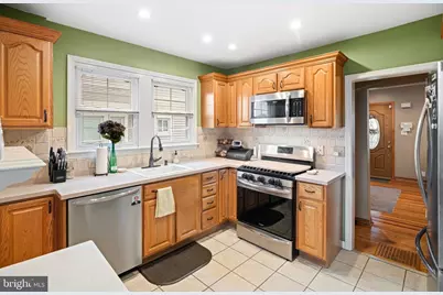 105 E Narberth Terrace, Collingswood, NJ 08108 - Photo 11