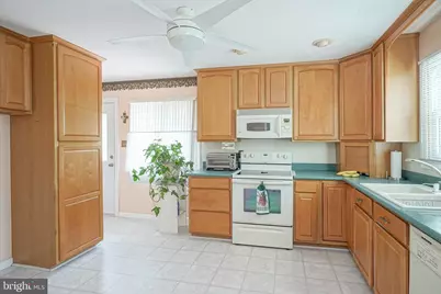 110 Haddon Avenue, Berlin, NJ 08091 - Photo 5