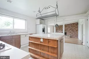 152 Kelly Driver Rd, Laurel Springs, NJ 08021 - Photo 11