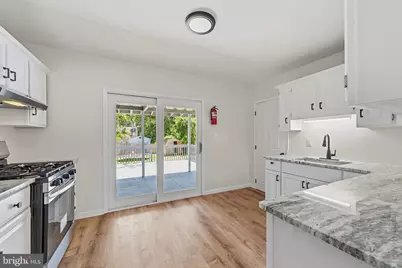 18 W 6th Avenue, Pine Hill, NJ 08021 - Photo 5