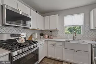 102 Ciseley Dr, Sicklerville, NJ 08081 - Photo 17