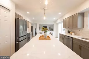 5 Brompton Pl, Cherry Hill, NJ 08003 - Photo 9