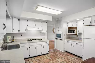 200 Roanoke Rd, Cherry Hill, NJ 08003 - Photo 11