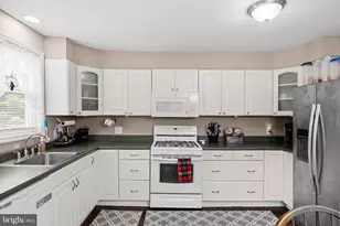 7 Lippincott Ave, Voorhees, NJ 08043 - Photo 11