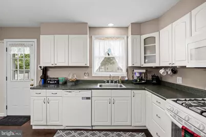 7 Lippincott Avenue, Voorhees, NJ 08043 - Photo 9