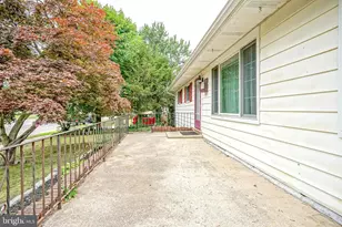 1098 Grandview Dr, Pine Hill, NJ 08021 - Photo 3