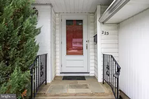 223 Dickens Ct, Cherry Hill, NJ 08034 - Photo 5