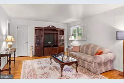 223 Dickens Court, Cherry Hill, NJ 08034 - Photo 7