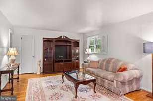 223 Dickens Ct, Cherry Hill, NJ 08034 - Photo 7