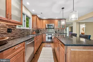 704 Sunshine Lakes Dr, Voorhees, NJ 08043 - Photo 13