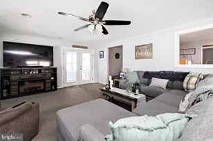 301 Roberts Ave, Bellmawr, NJ 08031 - Photo 23