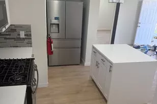 1404 Roanoke Rd, Camden, NJ 08104 - Photo 3