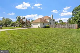 32 Country Walk, Cherry Hill, NJ 08003 - Photo 3