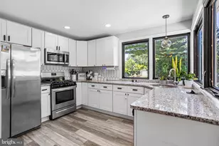 100 Bowling Green Dr, Voorhees, NJ 08043 - Photo 7