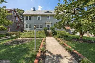 410 W Franklin Ave, Collingswood, NJ 08107 - Photo 1