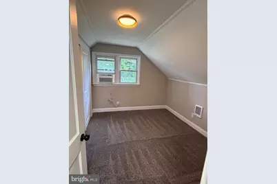 9 E Williams Avenue, Barrington, NJ 08007 - Photo 19