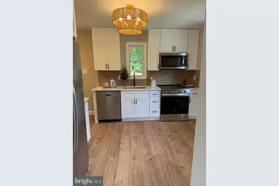 9 E Williams Avenue, Barrington, NJ 08007 - Photo 5