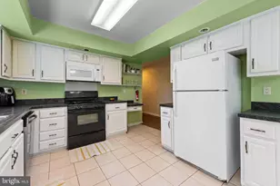 4 Steven Dr, Voorhees, NJ 08043 - Photo 11