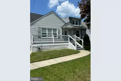 204 W Linden Avenue, Lindenwold, NJ 08021 - Photo 1