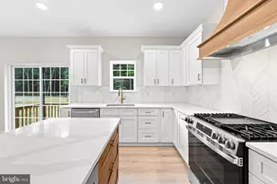104 Blue Anchor, Sicklerville, NJ 08081 - Photo 15