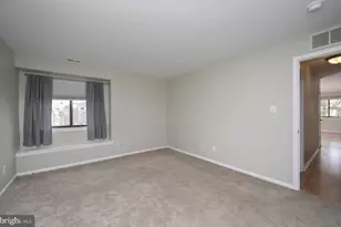 504 Britton Pl, Voorhees, NJ 08043 - Photo 9