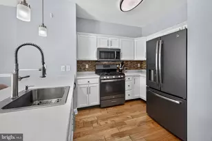 8 Zion Dr, Berlin Boro, NJ 08009 - Photo 11