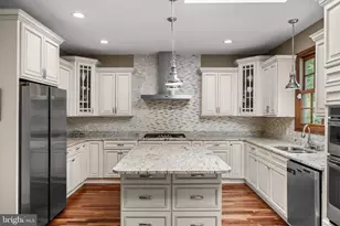 18 Cooper Run Dr, Cherry Hill, NJ 08003 - Photo 15