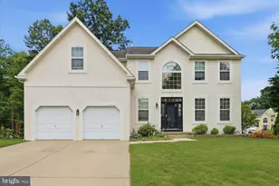 12 Kelly Dr, Sicklerville, NJ 08081 - Photo 1
